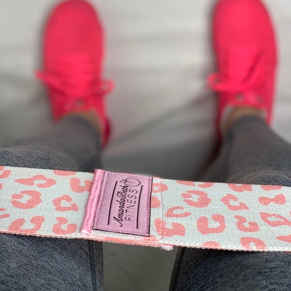 LEOPARD RESISTANCE BAND - Picture 1 of 4